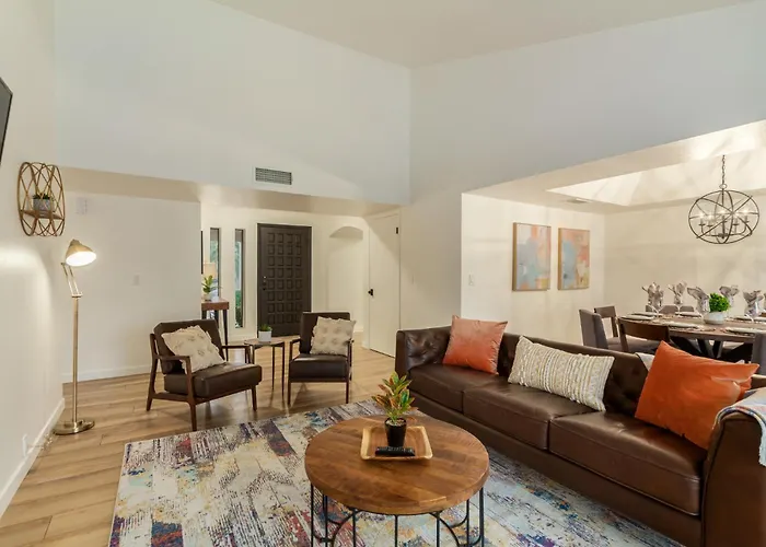 Beverly Holiday home